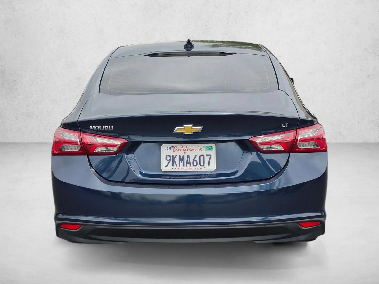 Used 2022 Northsky Blue Metallic Chevrolet LT image 6