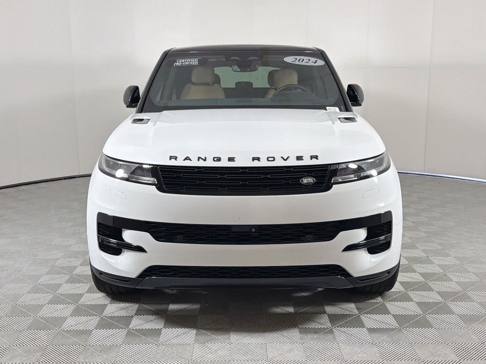 Used 2024 Fuji White Land Rover SE image 8