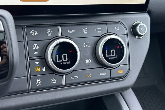 New 2026 Santorini Black Land Rover S image 19