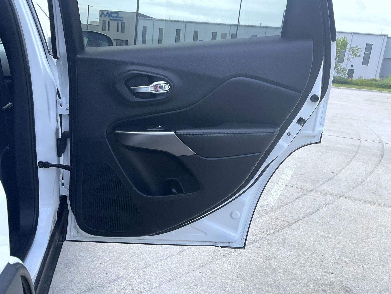 Used 2020 White Jeep Limited image 18