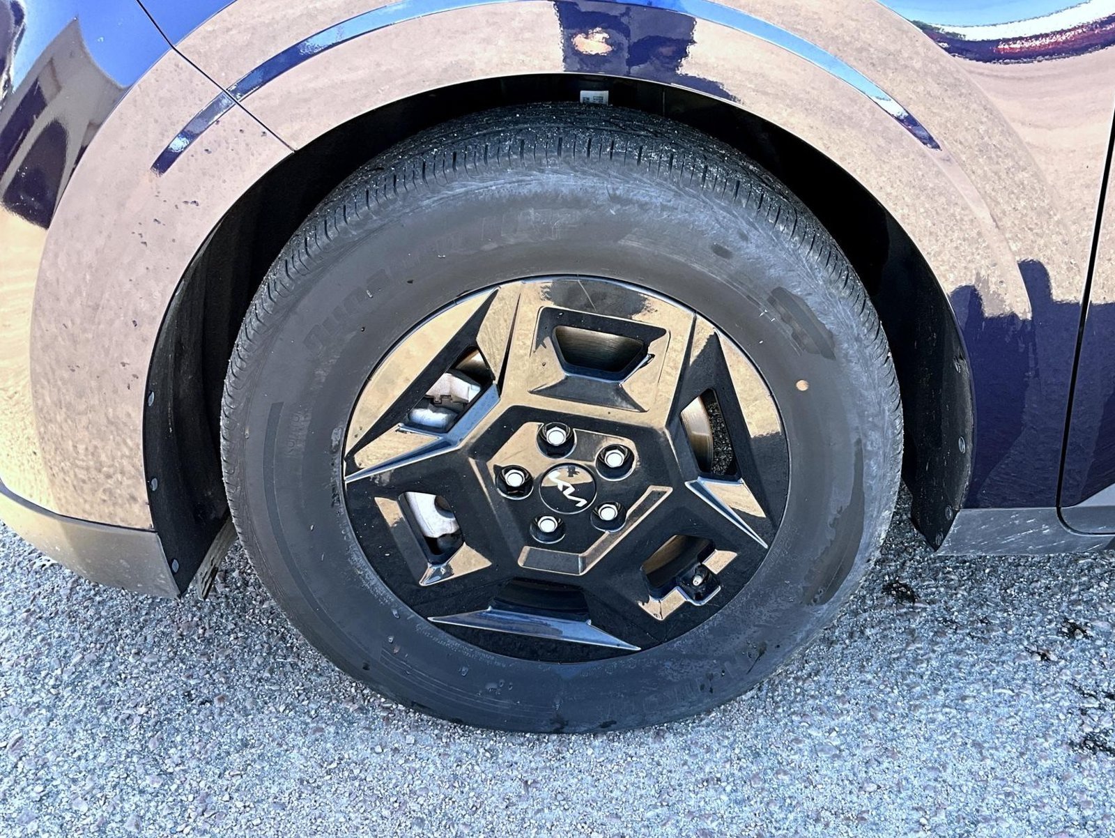 Used 2025 Blue Kia LXS image 22