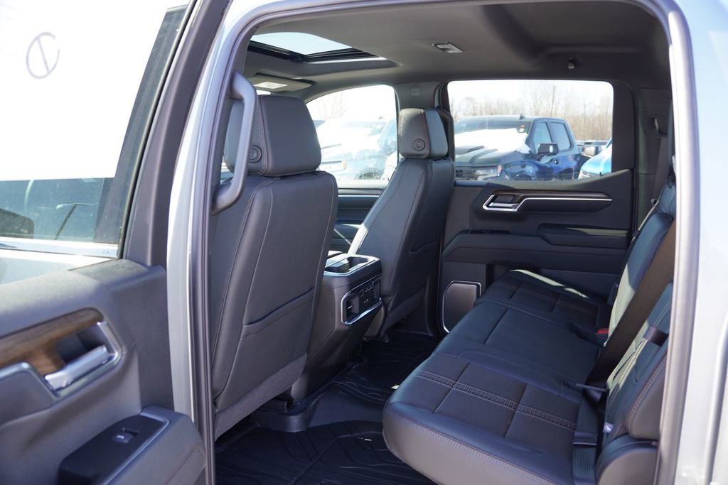 2026 Chevrolet Silverado 1500 High Country - Photo 12