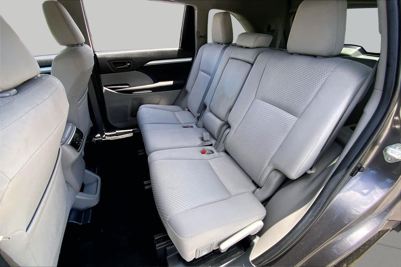 Used 2019 Predawn Gray Mica Toyota LE image 20