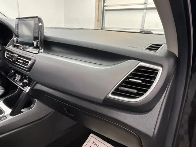Used 2022 Black Kia LX image 11