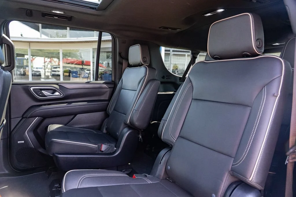 Used 2023 ONYX BLACK GMC SLT image 29