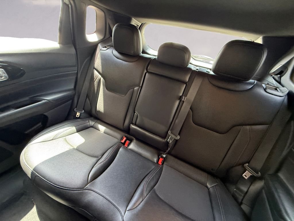 Used 2025 Silver Jeep Trailhawk image 16