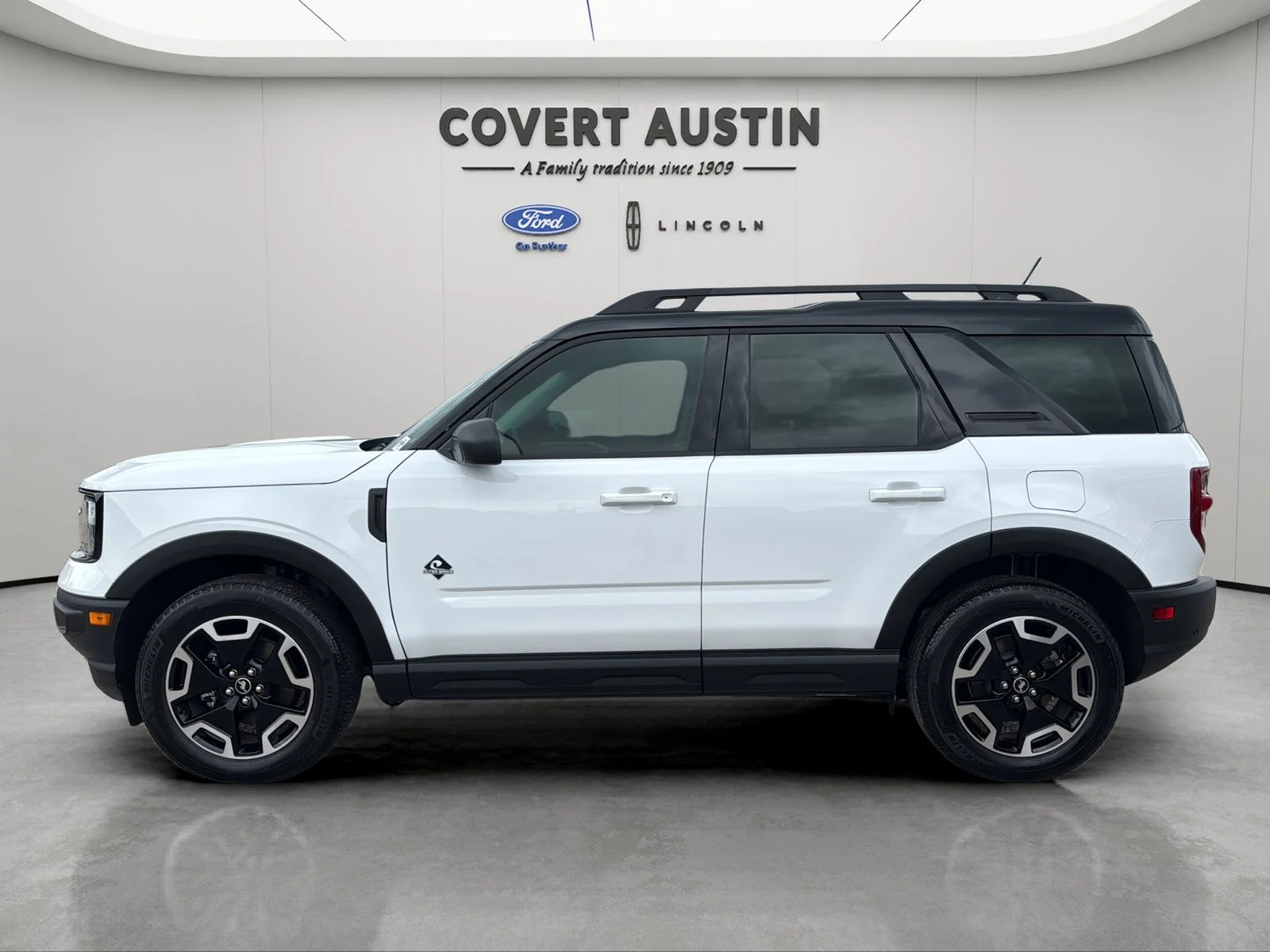 Used 2024 White Ford Outer Banks image 2