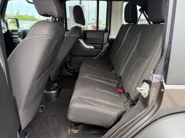 Used 2017 Gray Jeep Unlimited Rubicon image 14