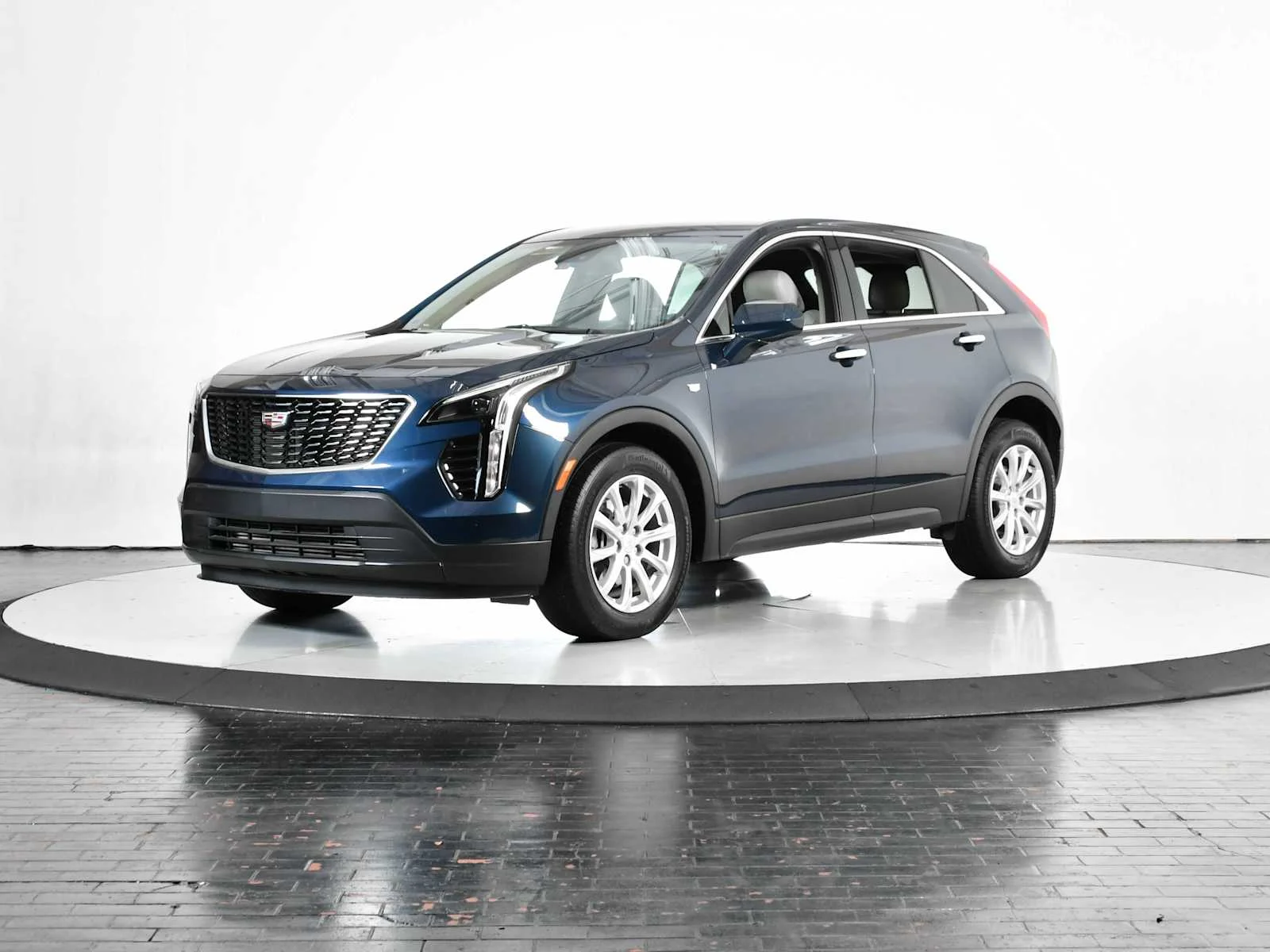 2022 Cadillac XT4 Luxury's photo