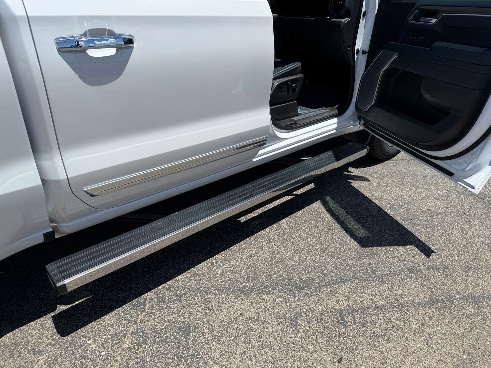 2023 Chevrolet Silverado 1500 High Country - Photo 6