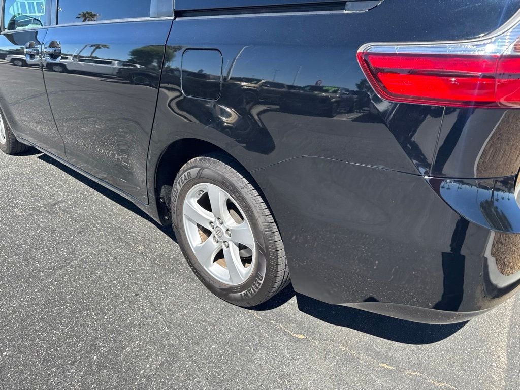 Used 2017 Black Toyota LE image 9