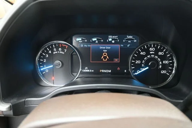 Used 2019 Blue Ford Lariat image 12