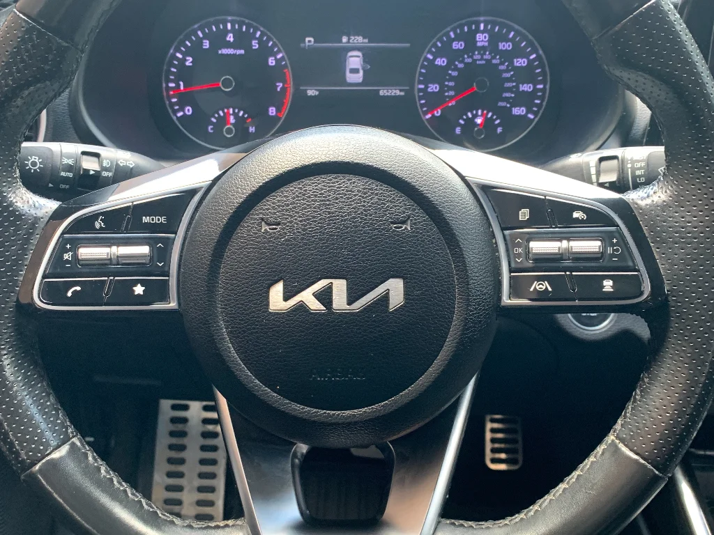 Used 2022 Steel Gray Kia GT-Line image 11