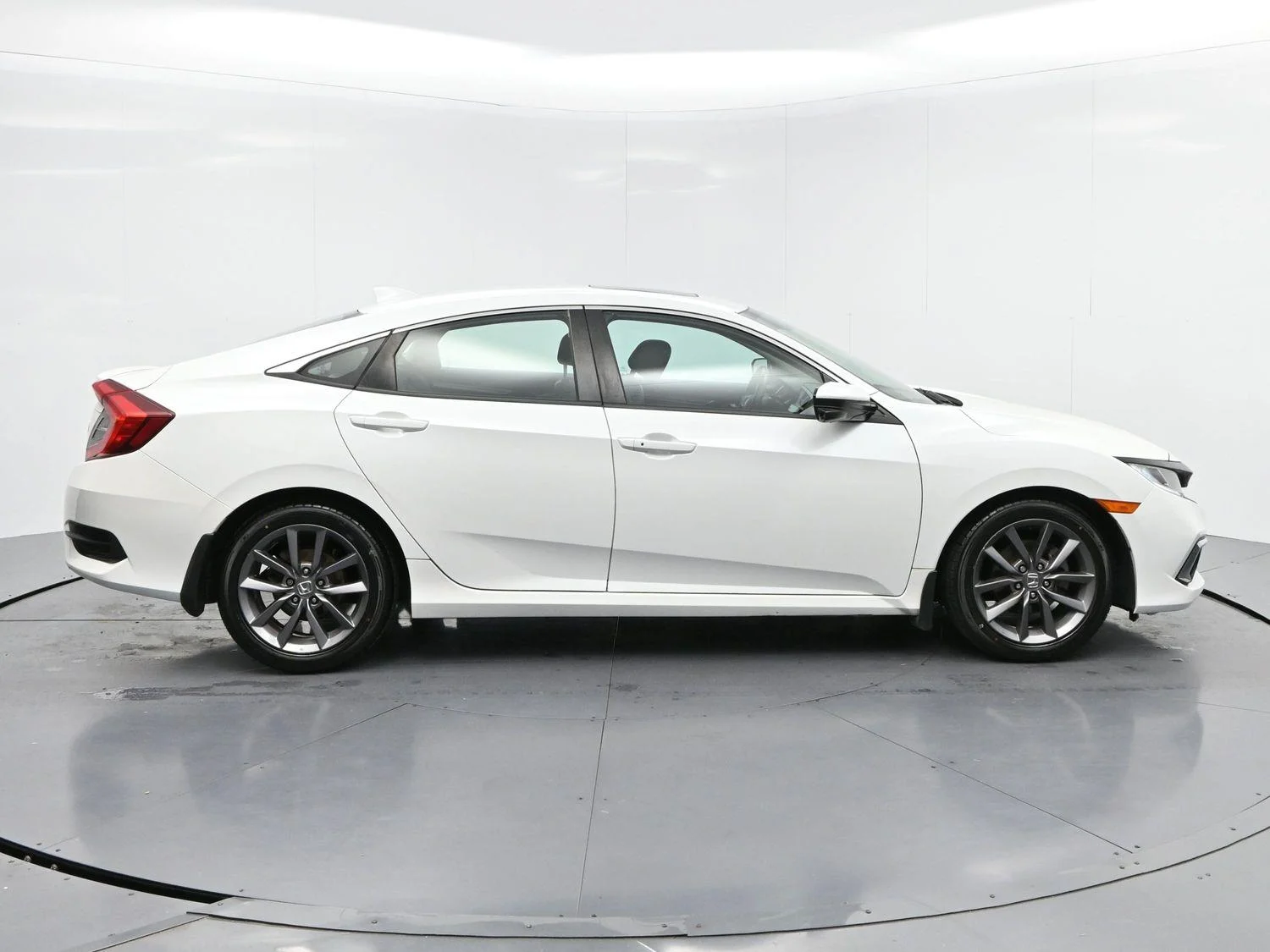 Used 2020 White Honda EX-L image 8