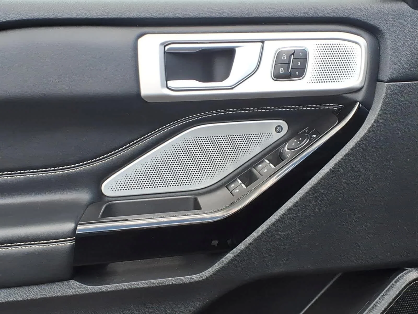 Used 2023 Agate Black Ford ST image 12