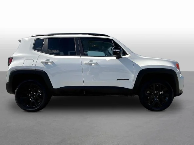 Used 2023 White Jeep Altitude image 8