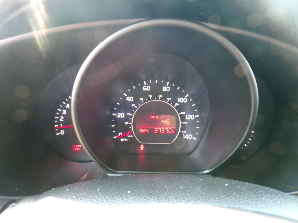 Used 2017 Alien II Kia Base image 16