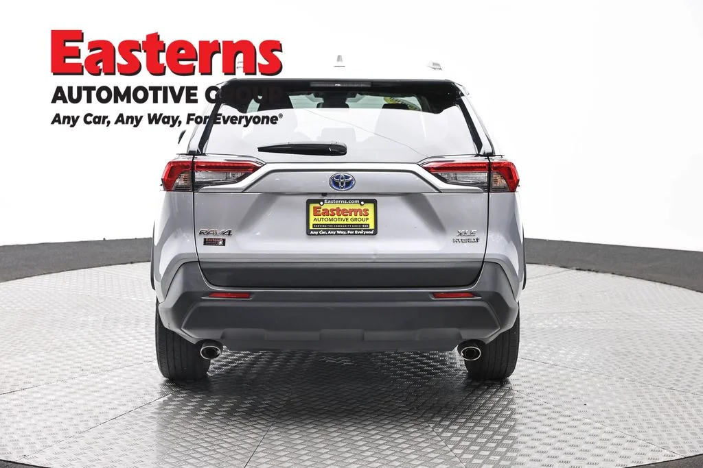 Used 2024 Silver Toyota XLE image 6