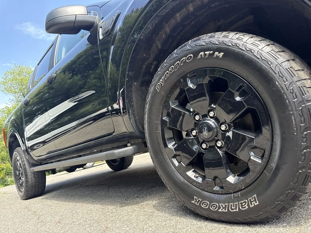 Used 2023 Shadow Black Ford XLT image 9