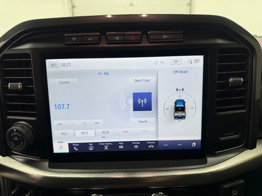 Used 2023 Gray Ford Lariat image 5