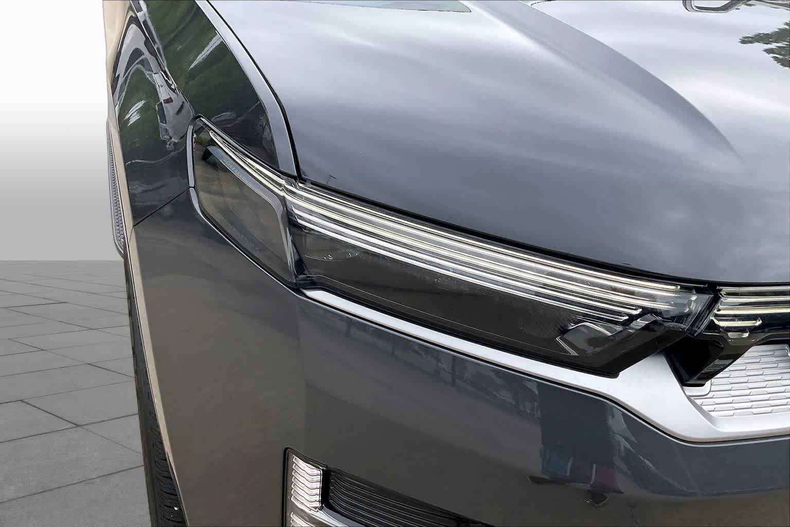 New 2026 Baltic-Gray Metallic Clear-Coat Exterior Paint Jeep  image 13