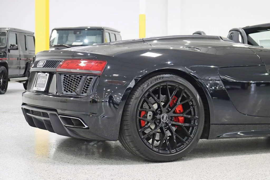 Used 2017 Black Audi 5.2 image 11