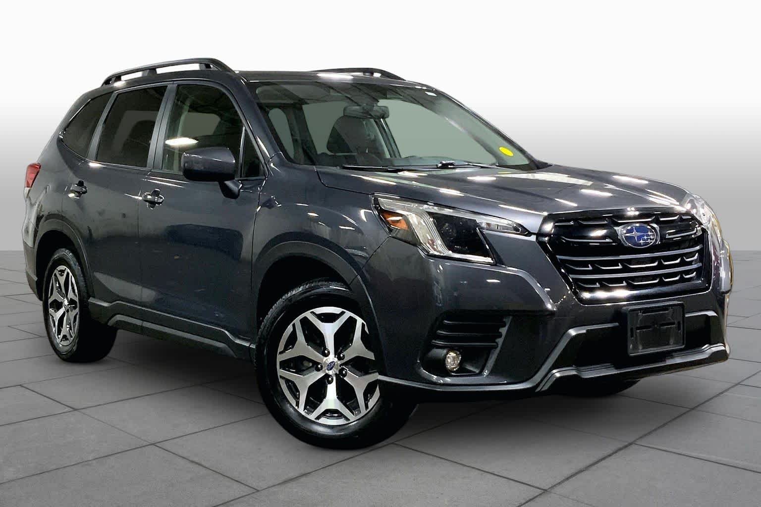 Used 2024 Magnetite Gray Metallic Subaru Premium image 3