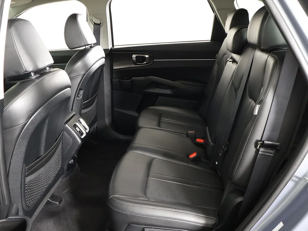 Used 2024 Silver Kia S image 34