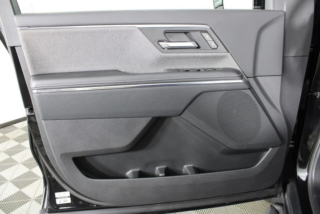 2026 GMC Sierra EV Elevation - Photo 10