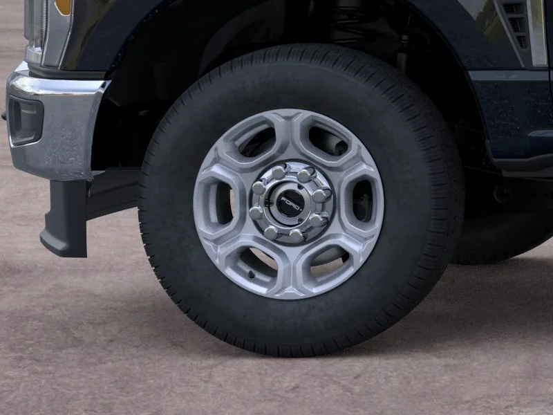 New 2026 Agate Black Metallic Ford XLT image 19