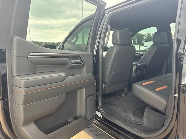 Used 2024 Onyx Black GMC AT4 image 14