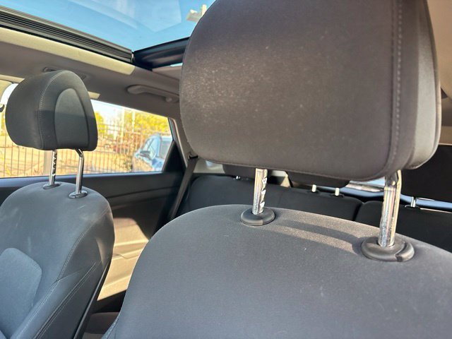 Used 2017 Blue Hyundai Night image 9