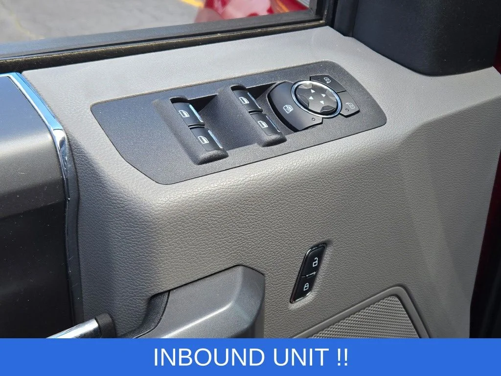 Used 2016 Red Ford XLT image 22