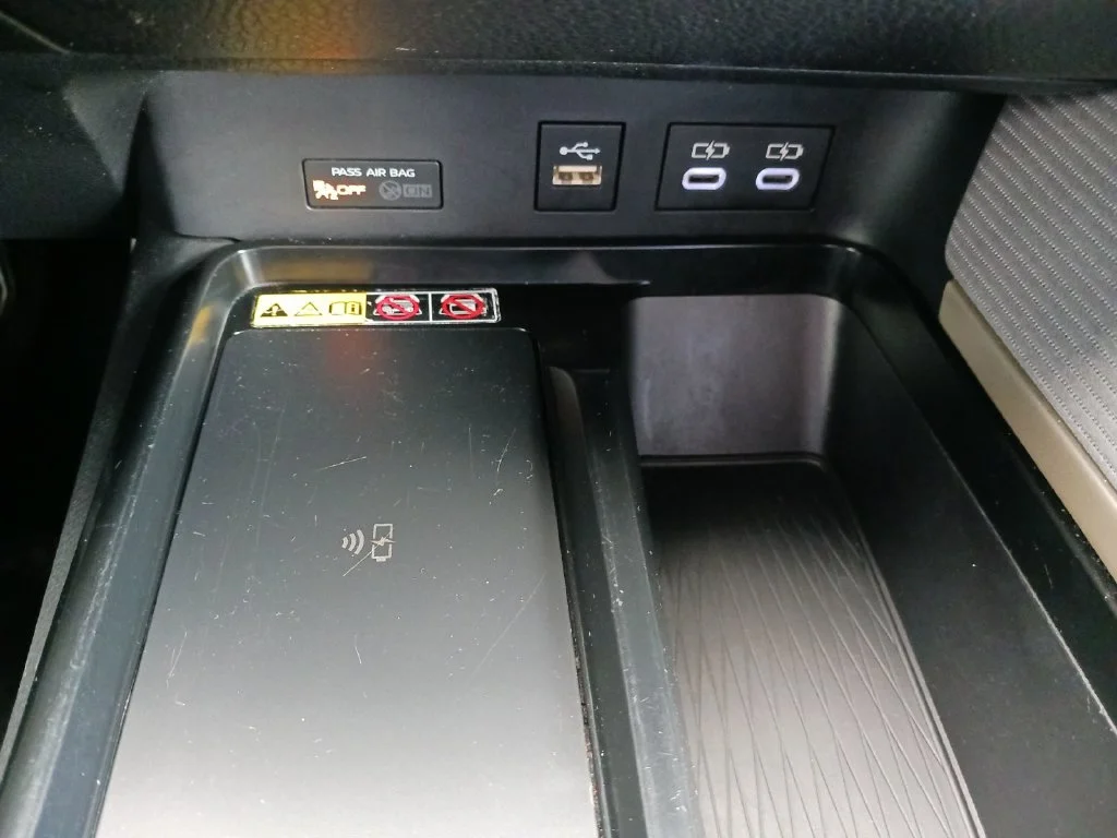 Used 2025 White Toyota SE image 24