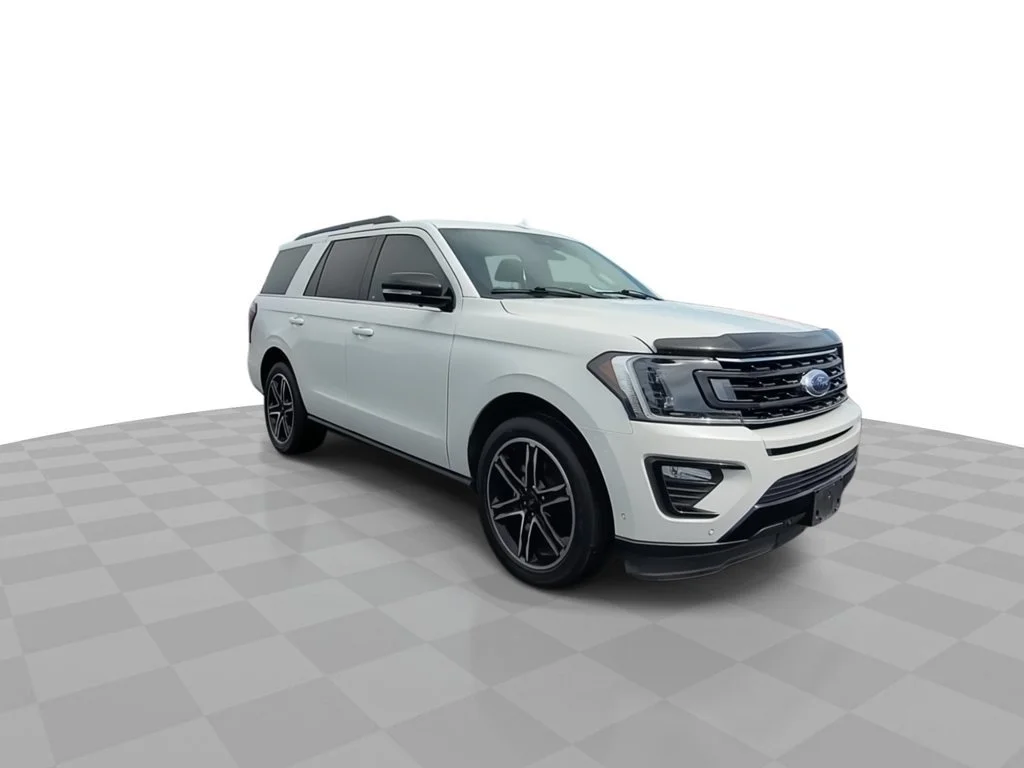 Used 2021 White Ford Limited image 2