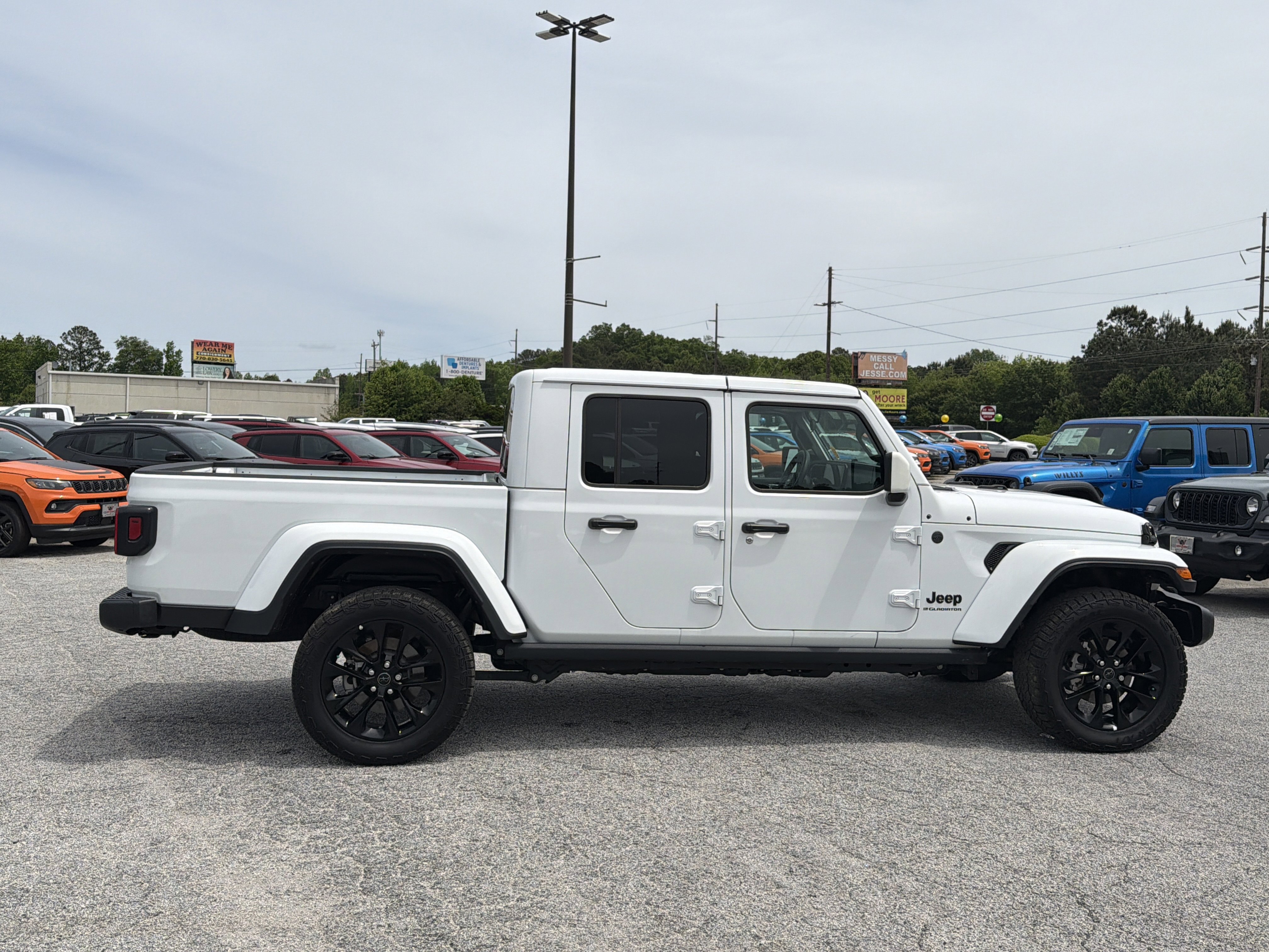 Used 2025 Bright White Clearcoat Jeep Nighthawk image 9