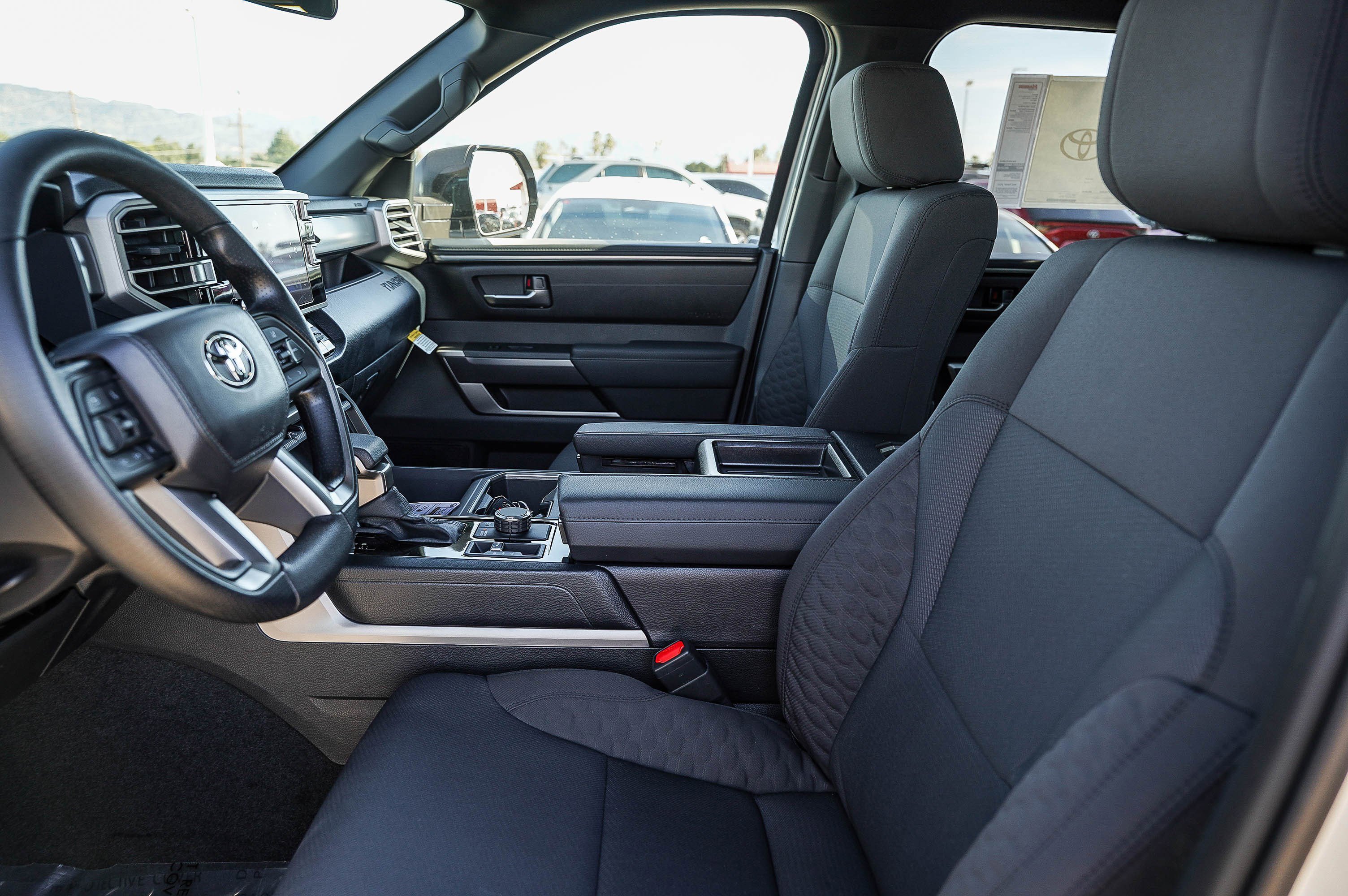 2026 Toyota Tundra SR5 - Photo 20