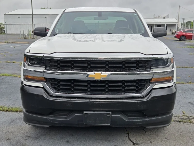 Used 2018 Summit White CHEVROLET WORK TRUCK image 8