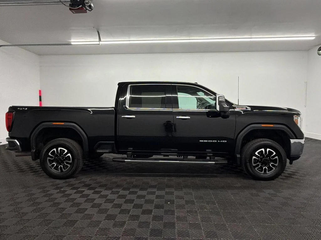 Used 2020 Onyx Black GMC SLT image 8