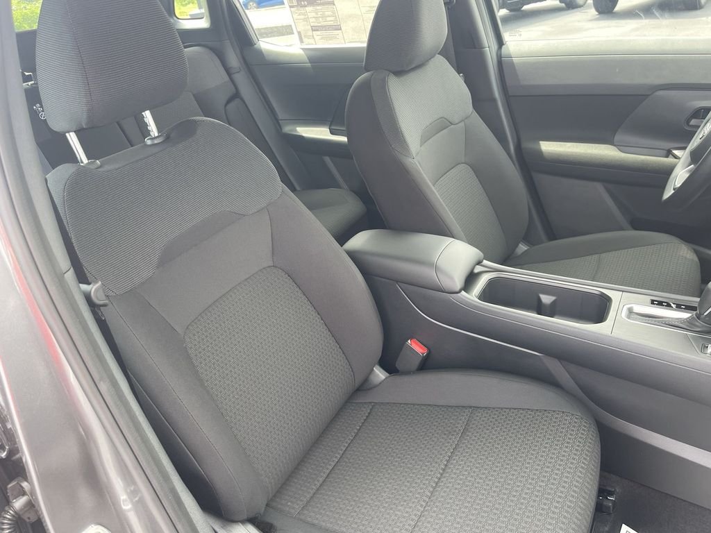 New 2026 Gray Nissan S image 27