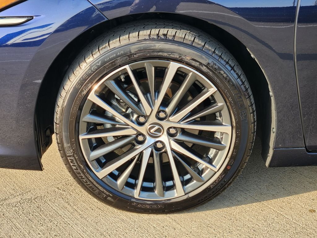 Certified Used 2025 Mica Lexus 350 PREMIUM image 10
