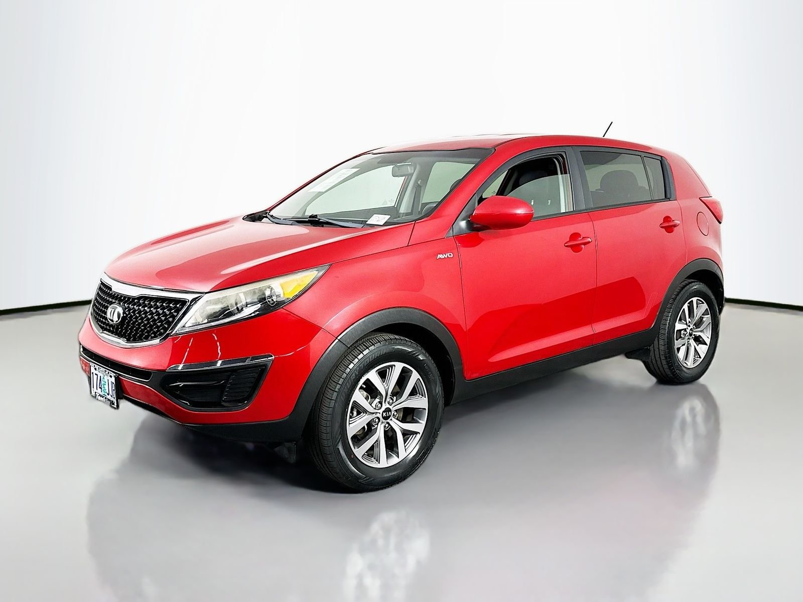 Used 2014 Signal Red Kia LX image 3