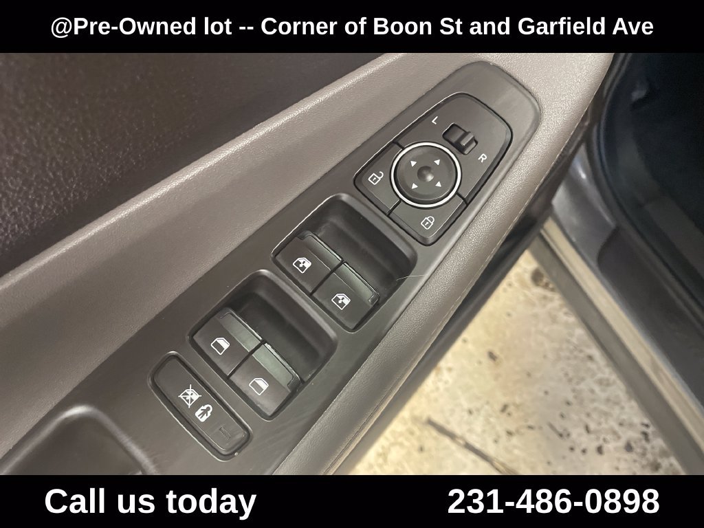 Used 2019 Gray Hyundai SEL image 20
