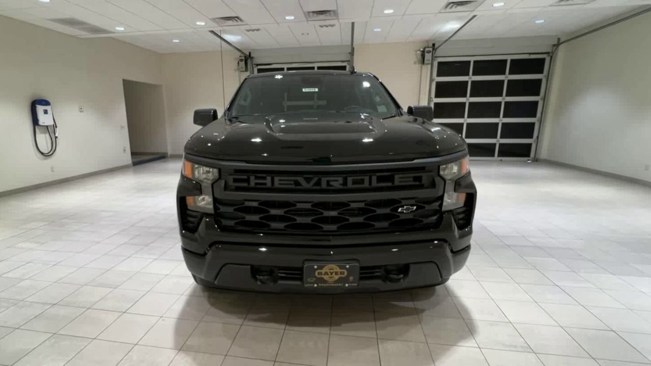 2025 Chevrolet Silverado 1500 Custom - Photo 34