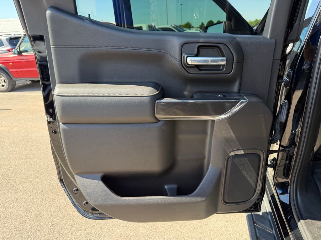 Used 2021 Onyx Black GMC AT4 image 13