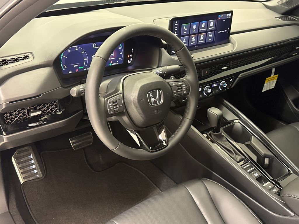 New 2026 Urban Gray Pearl Honda Sport-L image 18
