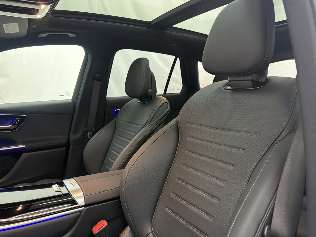 Certified Used 2026 White Mercedes-Benz GLC 300 image 14