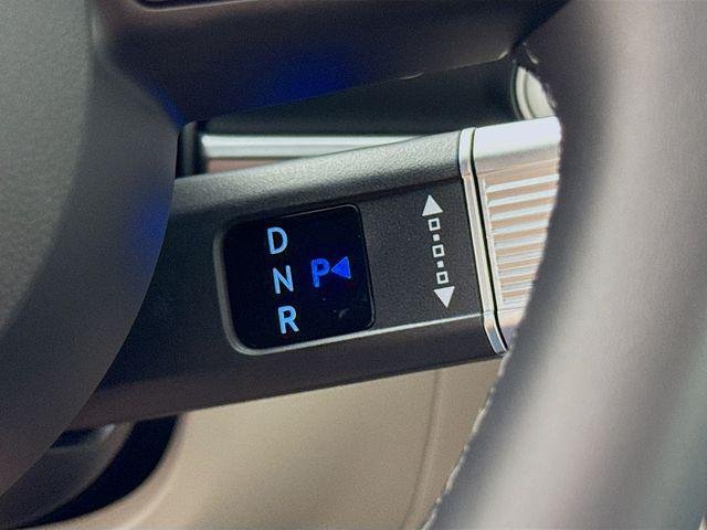 New 2026 Silver Hyundai SEL Convenience image 26
