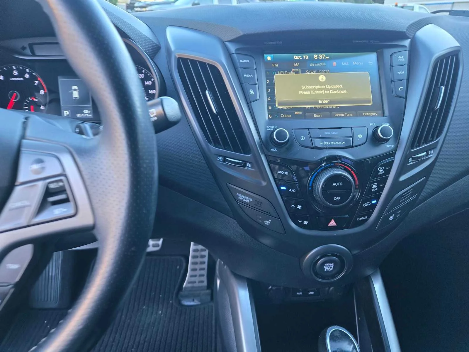 Used 2016  Hyundai Turbo image 13