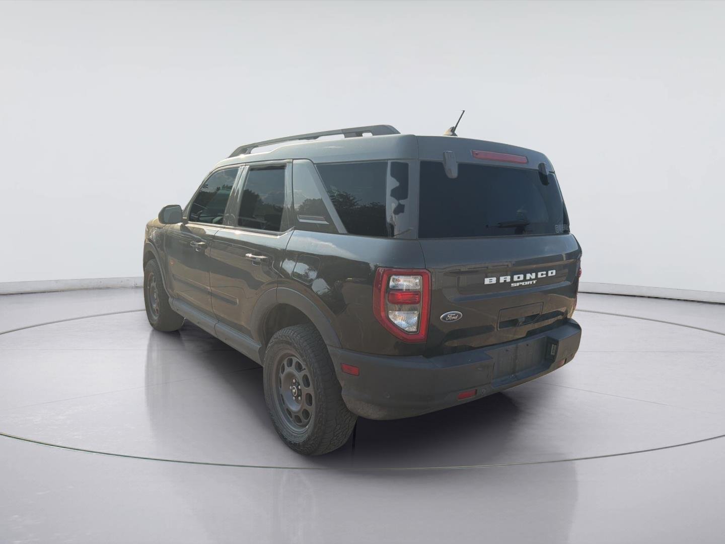 Used 2022 Shadow Black Ford Badlands image 3